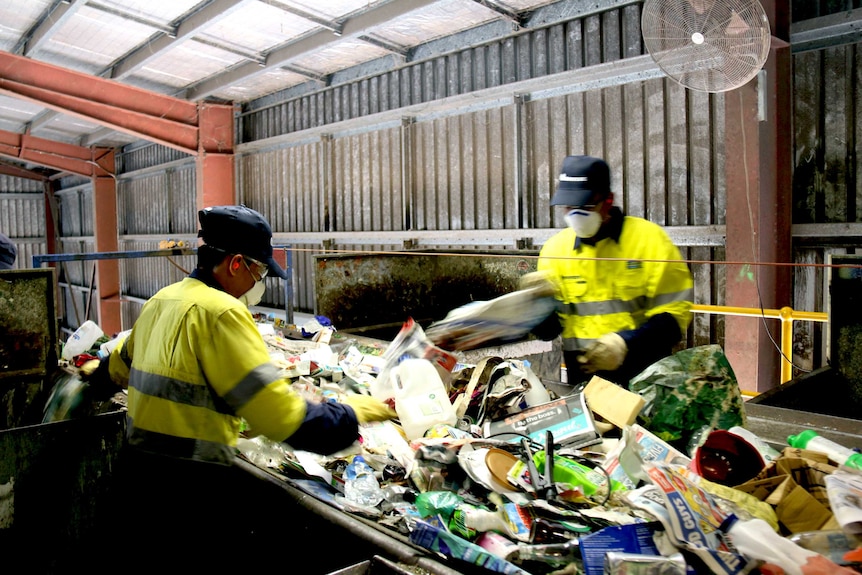 Sorting recycling