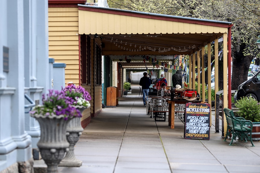 Yackandandah main street shops.