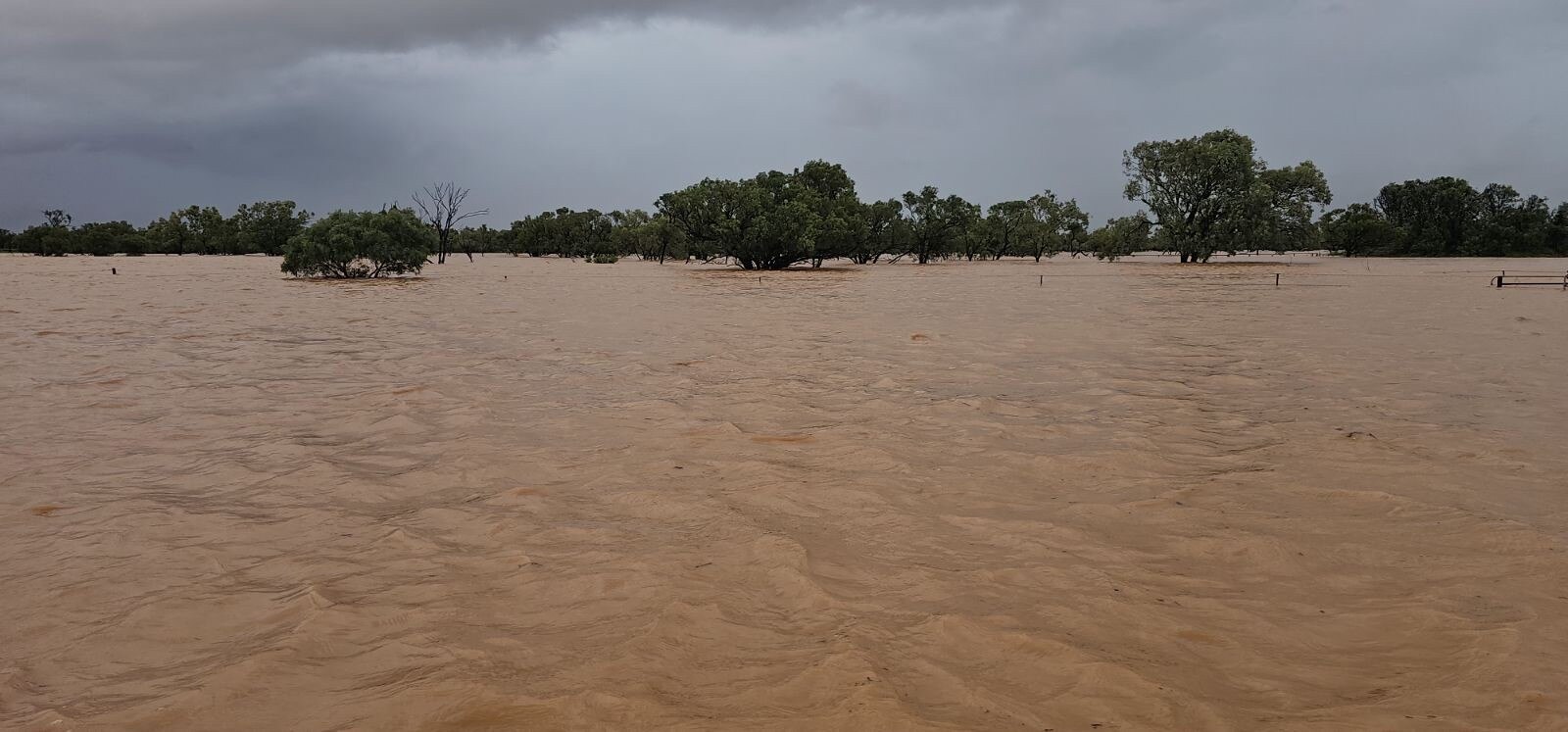 Wet weather hits Queensland - ABC listen
