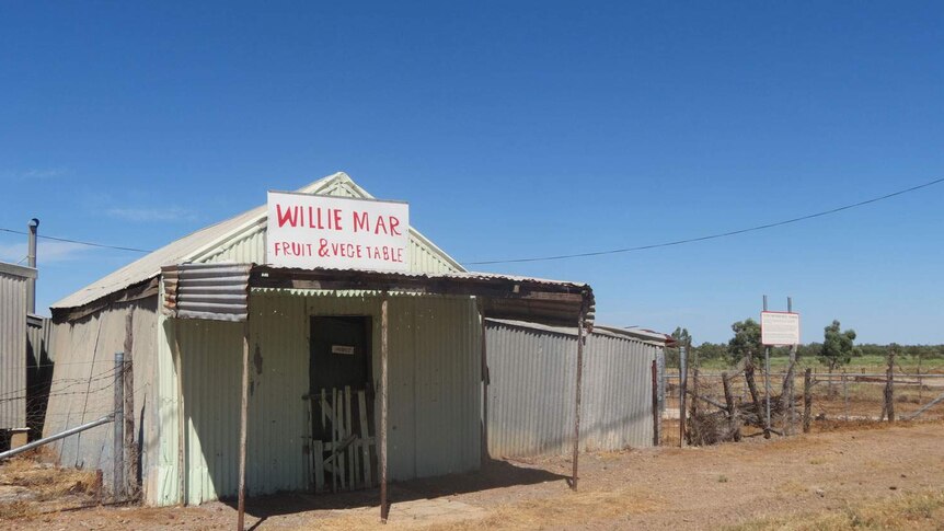 Willie's Fruit and Vegetable shop at Winton in central-west Qld in March 2014