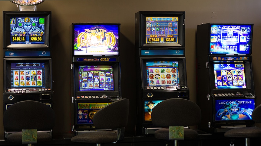 Pokies inside the Sunnybank Bowls Club.