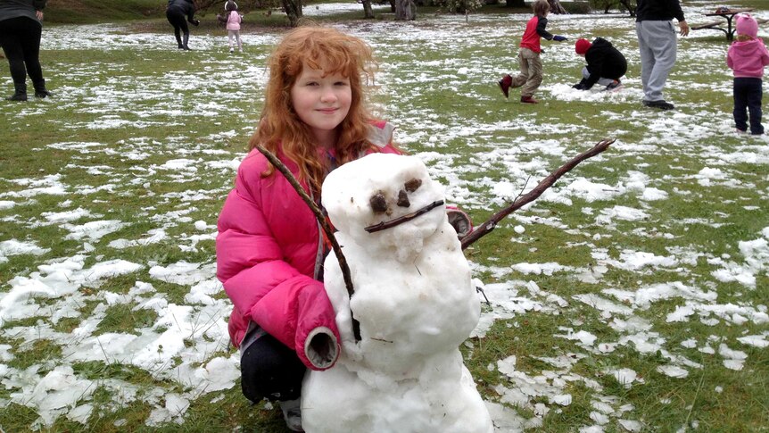 Georgia's first snowman
