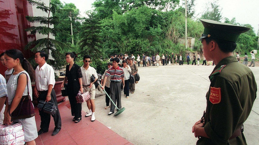 Vietnam border crossing