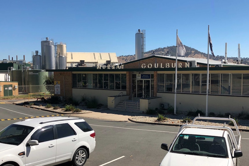 Image of the front of the Murray Goulburn dairy factory