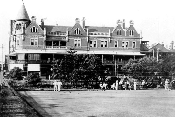 The Esplanade hotel and the bowling green, c1940.
