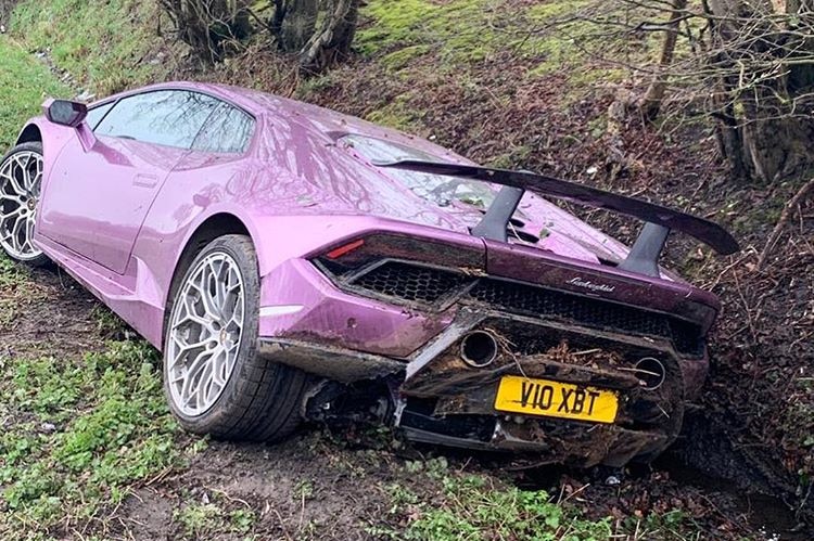 Lamoborghini Huracan Performante in a ditch