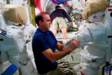Rick Mastracchio prepares for ISS space walk