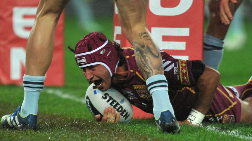 Johnathan Thurston scores the opening try in the State of Origin decider