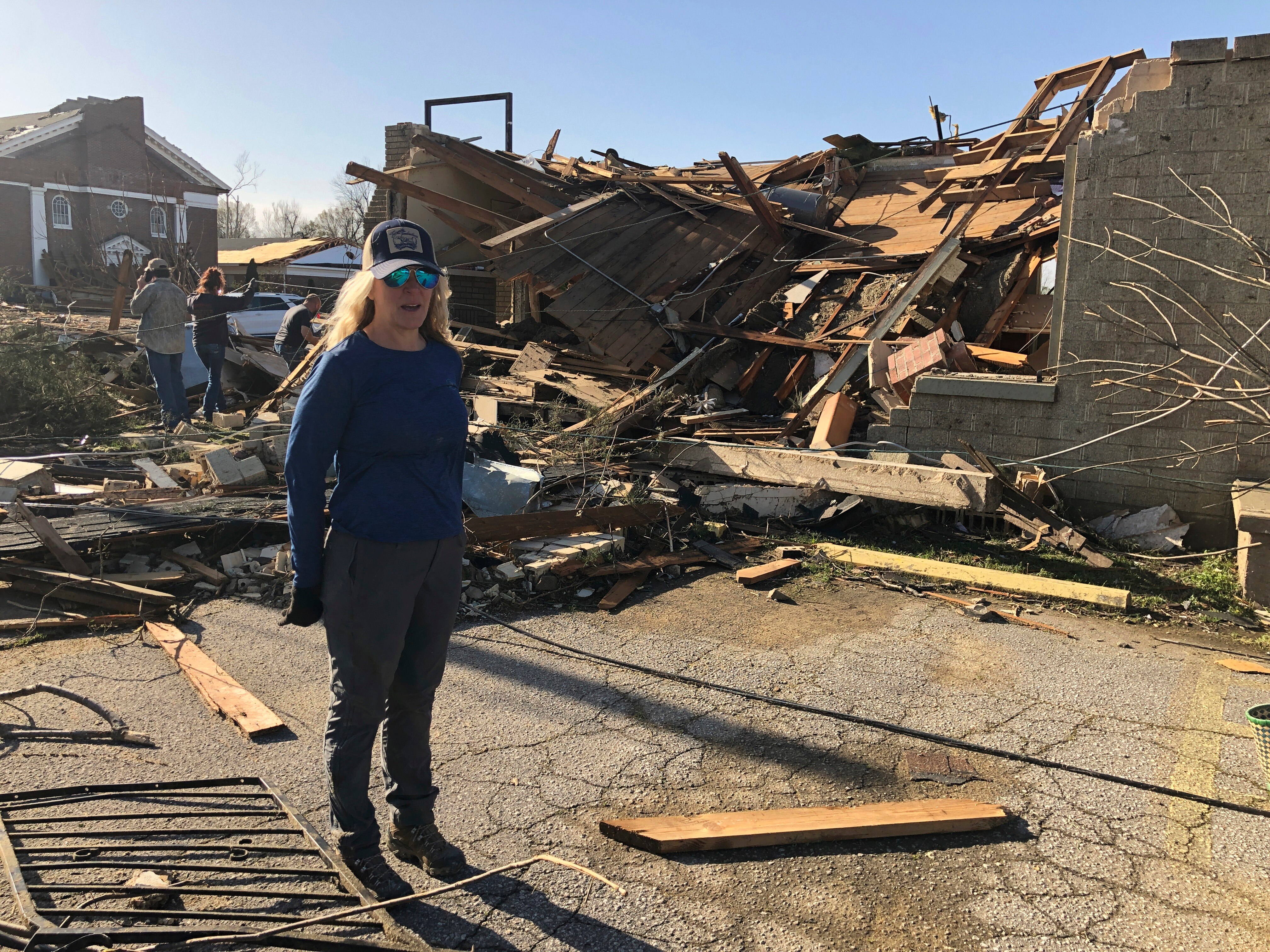 Death toll from US tornadoes rises to 26 as clean-up efforts begin ...