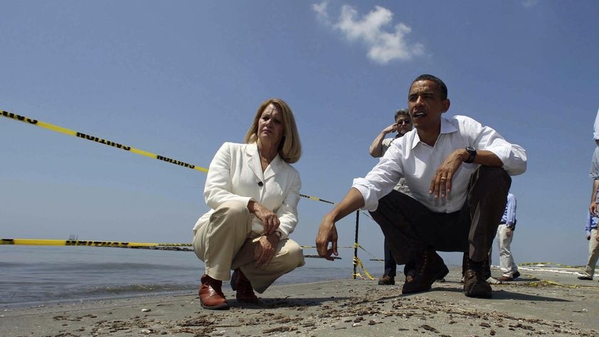 US president Barack Obama surveys oil damage