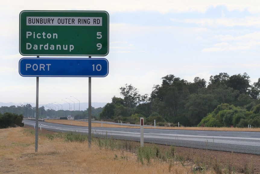 A sign to the Bunbury Outer Ring road