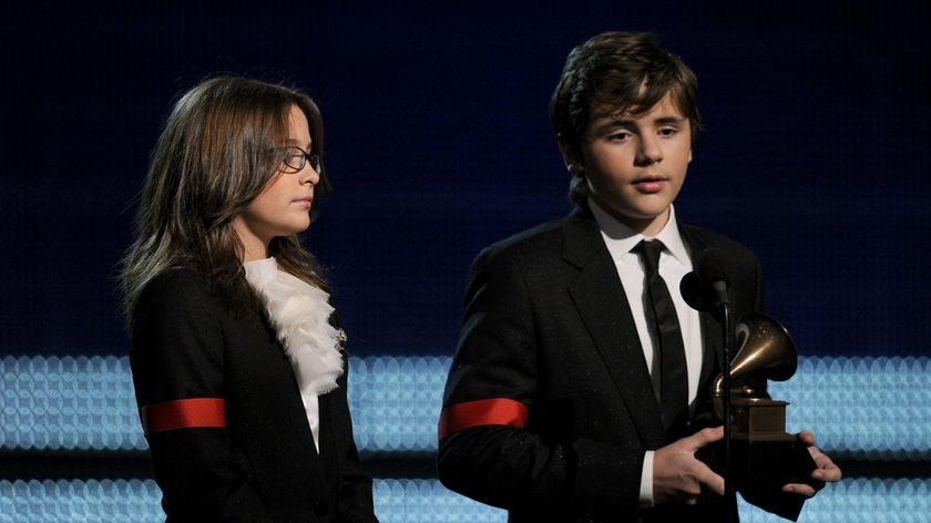 Paris Jackson (L) and Prince Michael Jackson