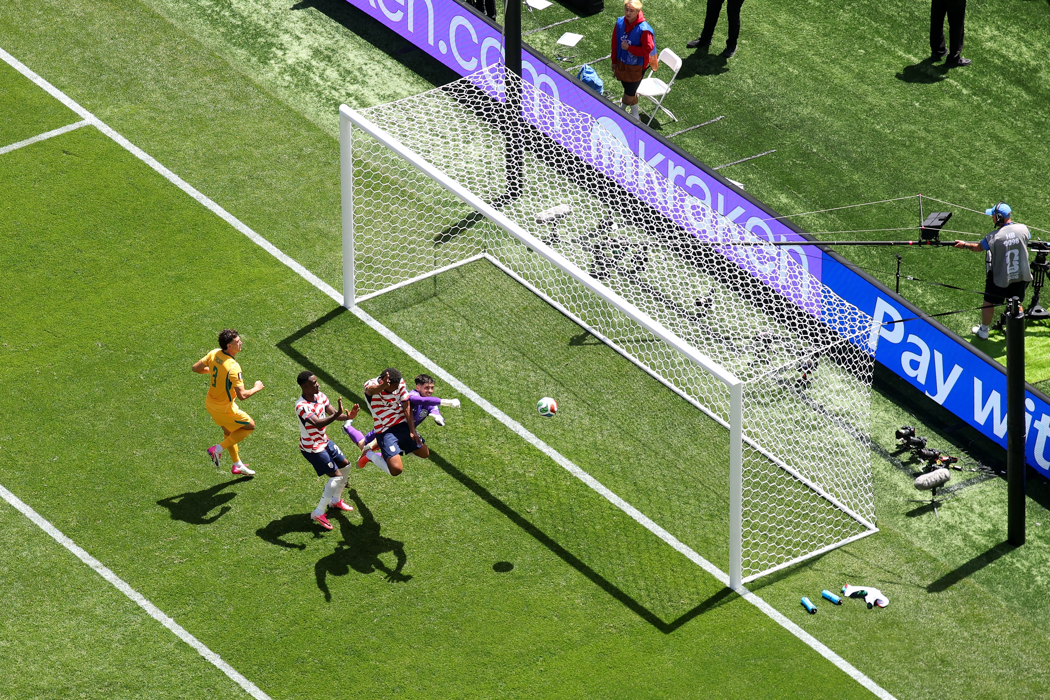 Alex Freeman scores for USA.