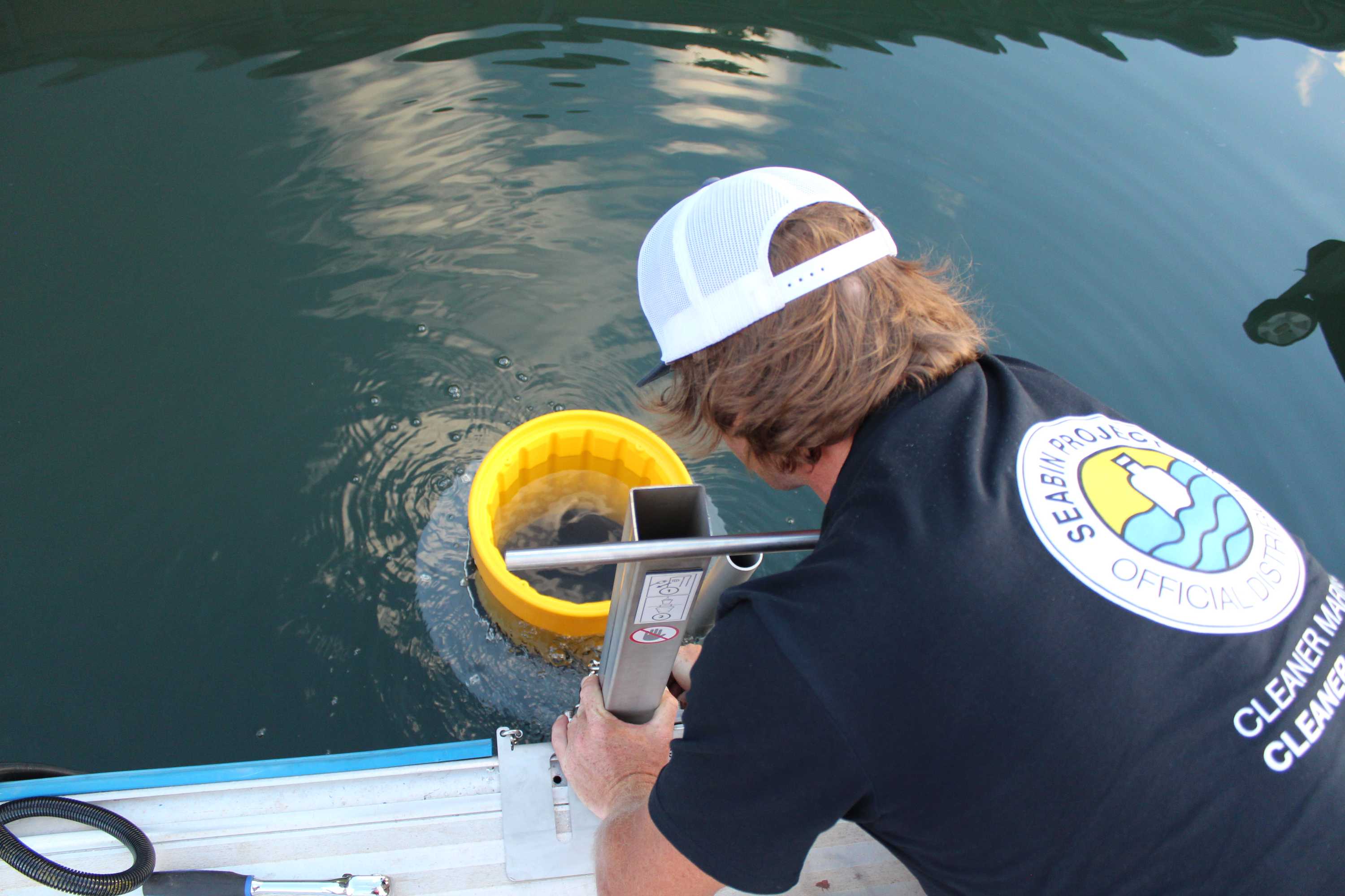 Seabin — 'rubbish bin for the water' — comes to Australia ABC News
