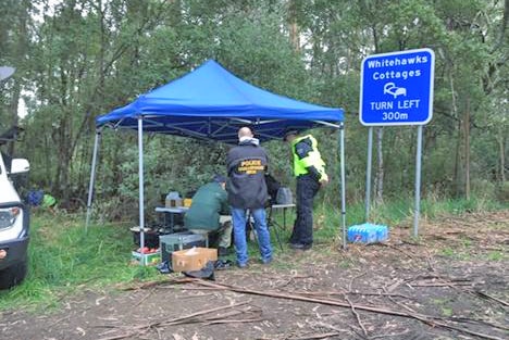 Police search Victorian bushland for explosives