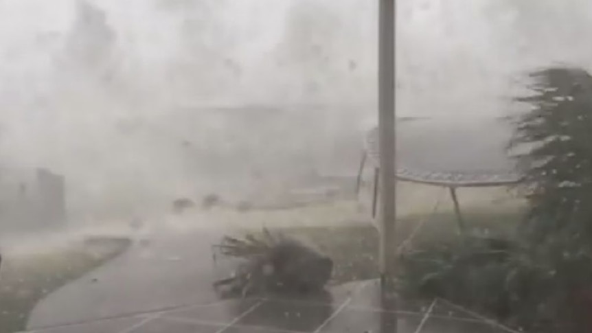 Wild storms lash Fernvale, west of Brisbane (Facebook: Trent Steele)