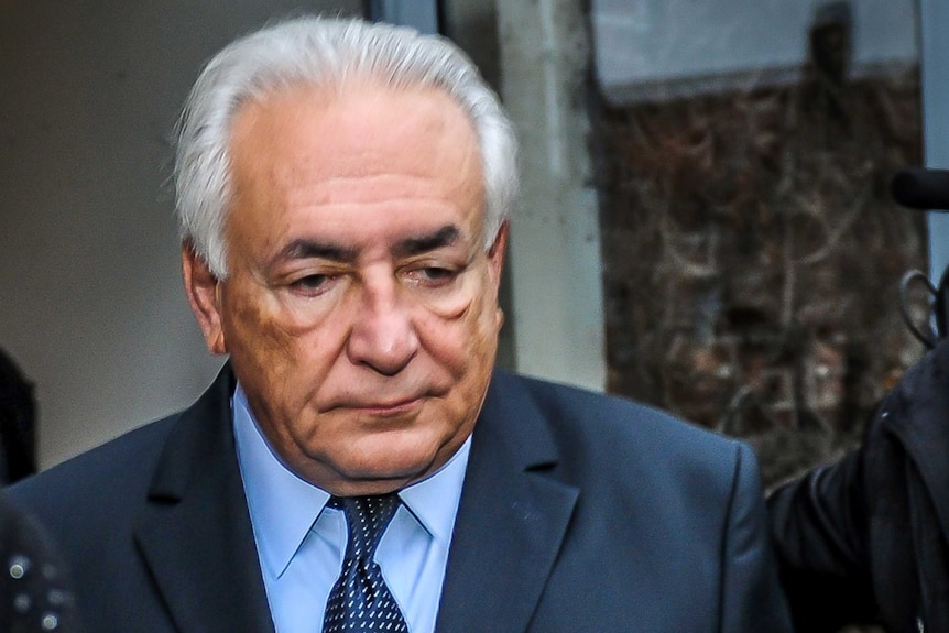 Two former prostitutes have dropped their civil claims against Dominique Strauss-Kahn.
