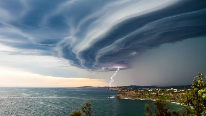 Lighting over Sydney from Bungan Headland