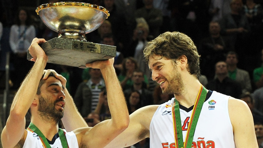 Champions ... Juan Carlos Navarro (l) and Pau Gasol celebrate Spain's EuroBasket win.