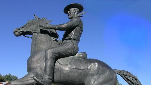 Statue of Captain Thunderbolt at the intersection of the New England Highway and Thunderbolts Way at Uralla, New South Wales.