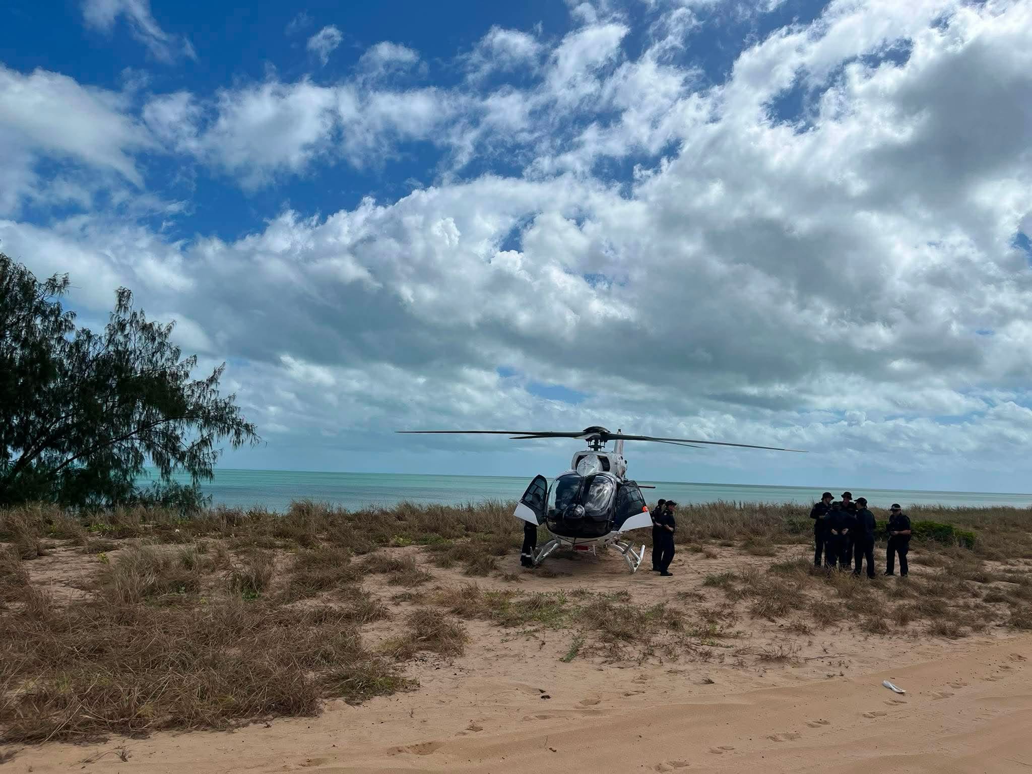 Border Force officials in Weipa after alleged foreign boat arrival