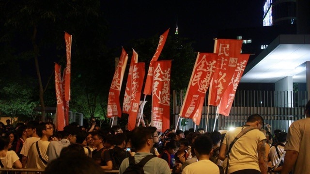 香港市民举行示威争取普选。