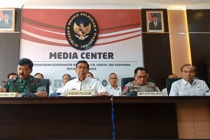 Konferensi pers membahas situasi politik terkini, termasuk kondisi Papua