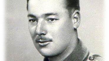 Black and white picture of WWII veteran Bill Rudd in uniform