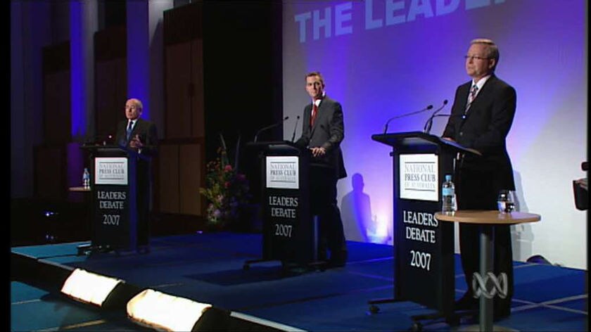 Howard, Rudd push policies at leaders' debate