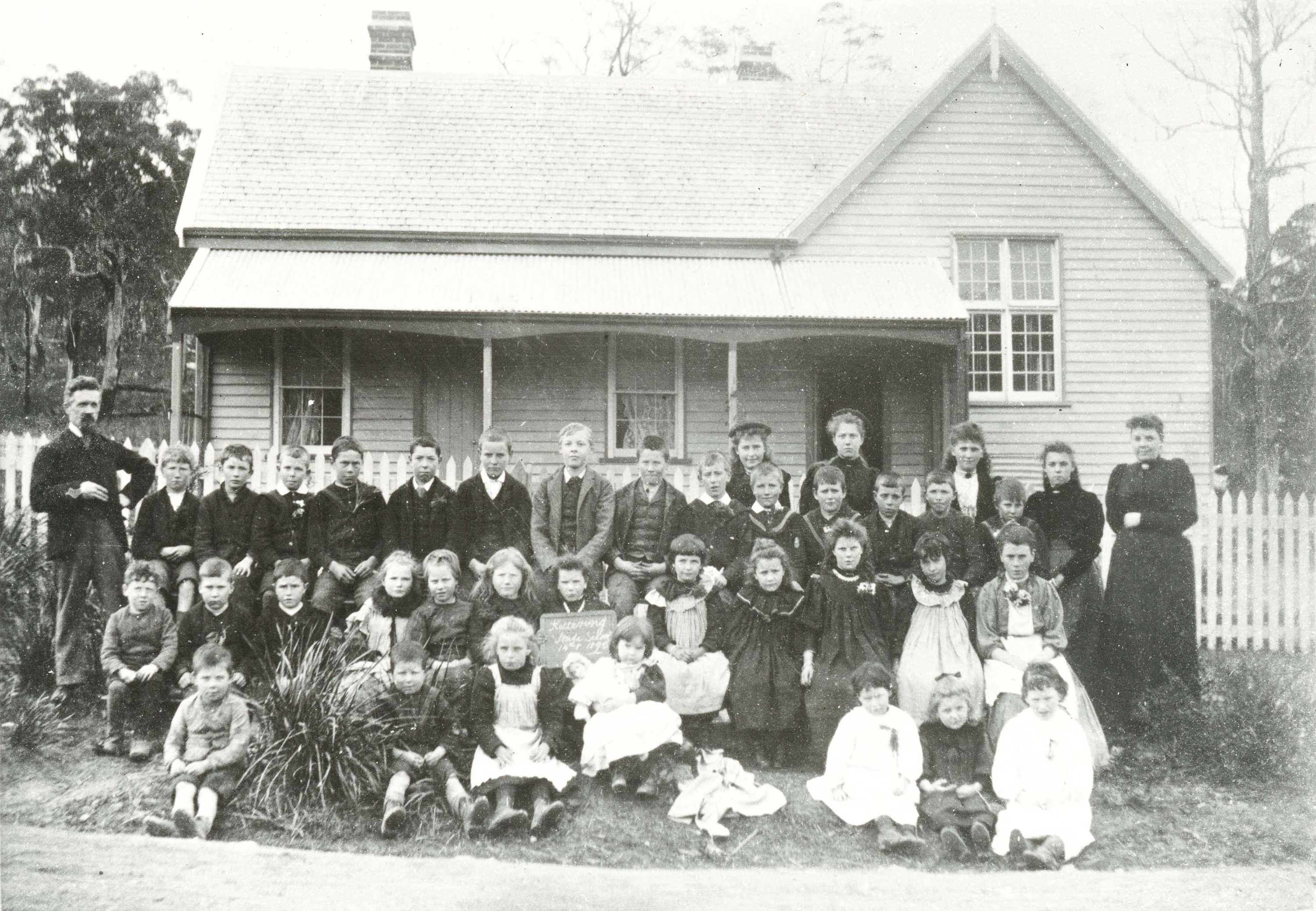 School in Tasmania during 1800s was cold, crowded and six days a week