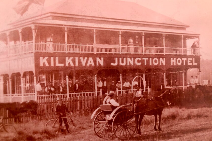 An historic photo of a  horse and buggy in front of the old Kilkivan Junction Hotel.