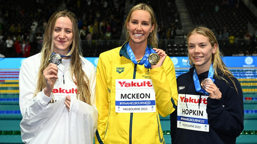 L’Australienne Emma McKeon réalise un doublé au sprint aux championnats du monde en petit bassin