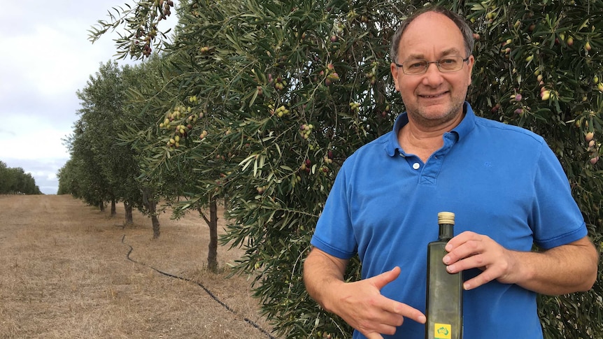 High tech labelling used to connect international consumers with Australian Olive producers.