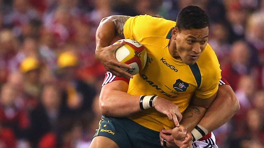 Folau wrapped up by Lions