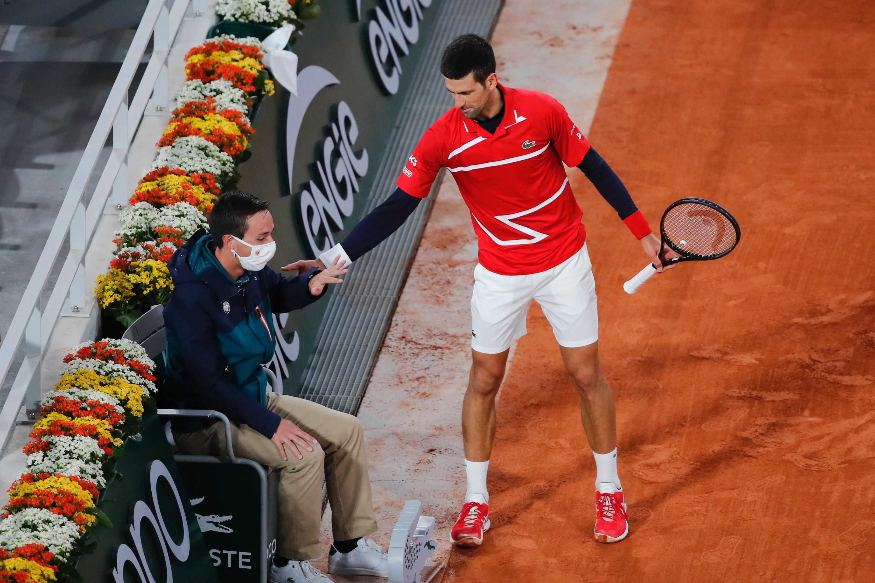 Novak Djokovic Cruises Into French Open Quarter-finals, After ...