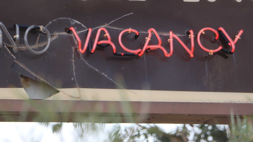 A motel vacancy sign