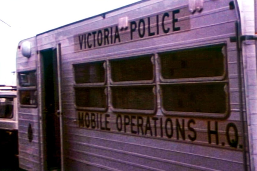 The Victorian Mobile Operations van on High Street Thornbury.