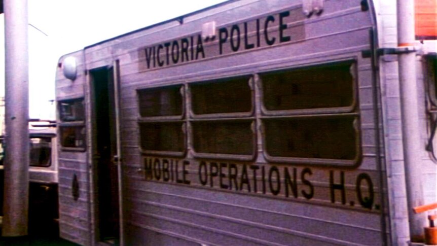 The Victorian Mobile Operations van on High Street Thornbury.