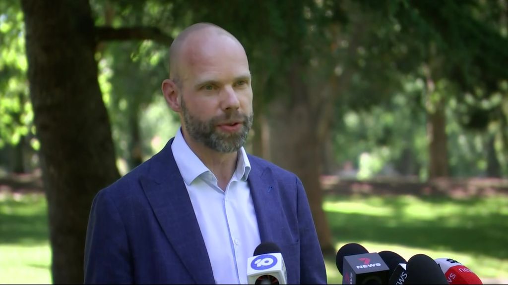 Victoria records tenth straight day of no new coronavirus cases or ...