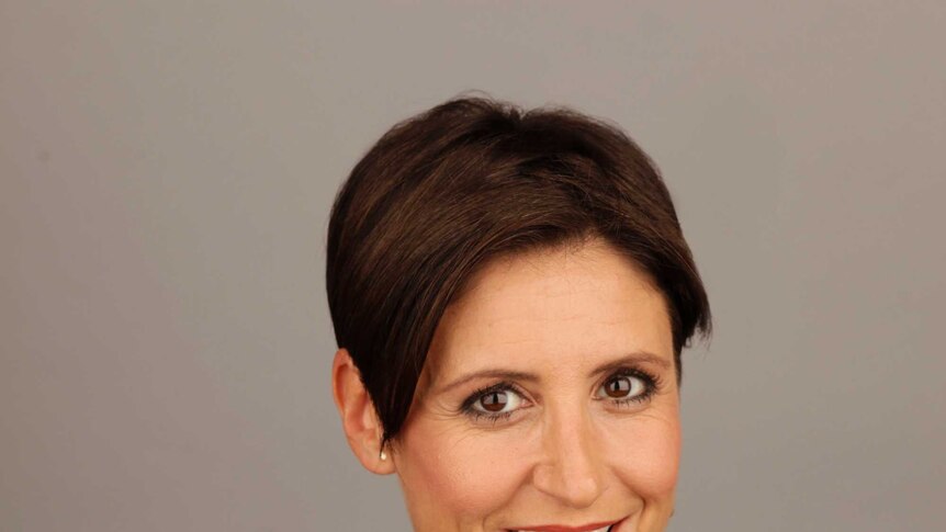 Lateline presenter Emily Alberici headshot