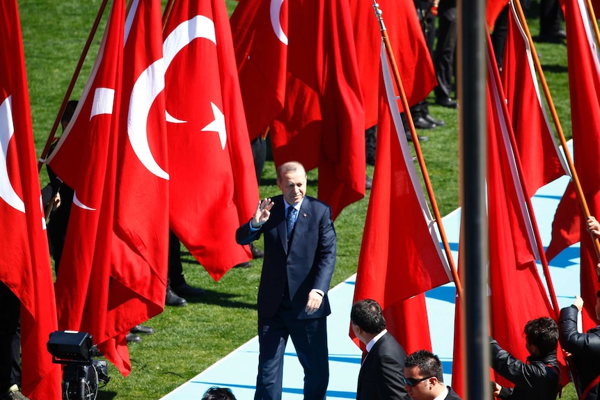 Recep Tayyip Erdogan marks anniversary of Gallipoli campaign