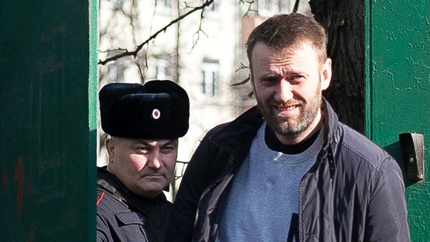 Russian Kremlin critic Alexei Navalny walks out of prison