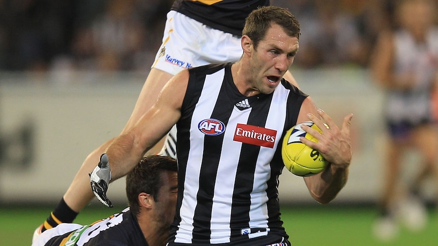 Find some form ... Travis Cloke has been underperforming on the field.