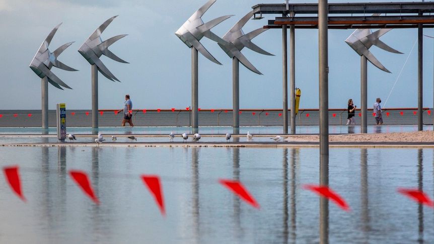 Red flags around the Cairns lagoon.