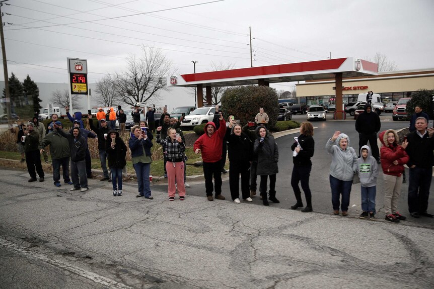 People lined the streets in support of mr trump when he visited indiana