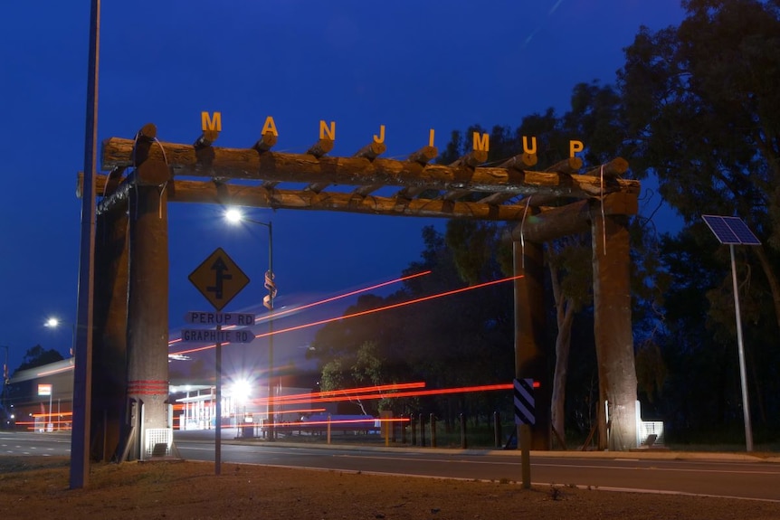 Manjimup town entrance, September 2020.