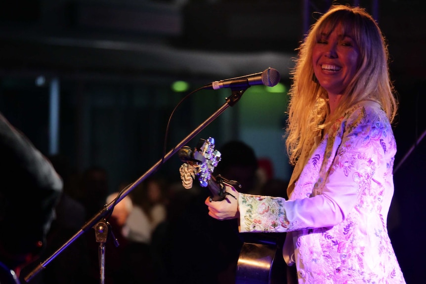 Felicity Urquhart performing on stage at the Groundwater Country Music Festival