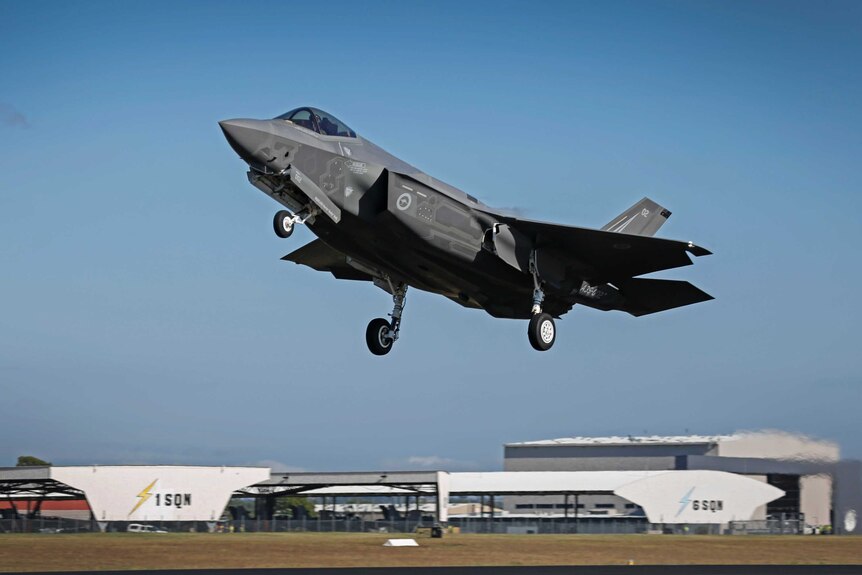 F-35A Lightning II takes off from RAAF Basey Amberley