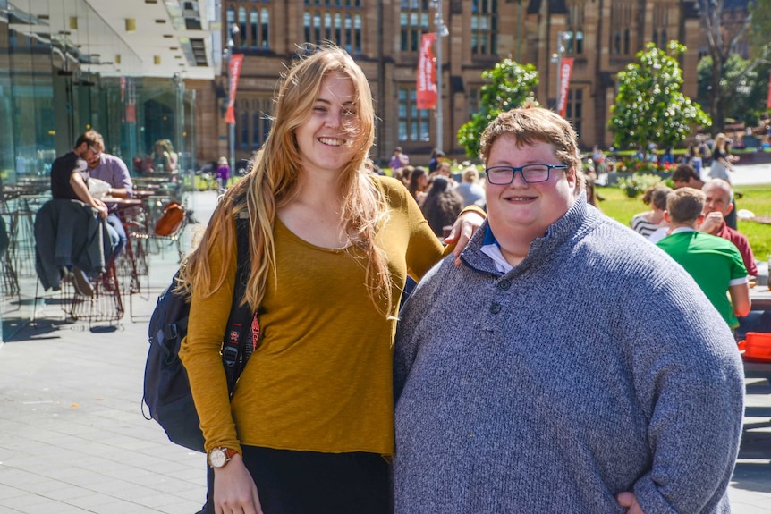 Mentor Lilly Reynolds and student Henry Szaraz at the University of Sydney.