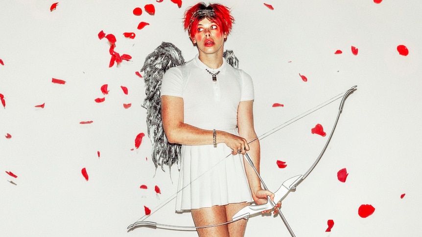 A 2020 press shot of Yungblud dressed as Cupid